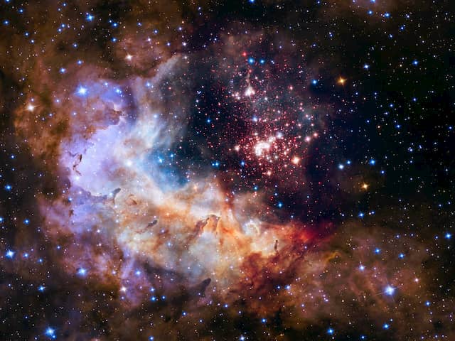 This image of Westerlund 2 contains multiple colors, including: Old Rose, Light Steel Blue, Rosy Brown, Black & Dim Gray.