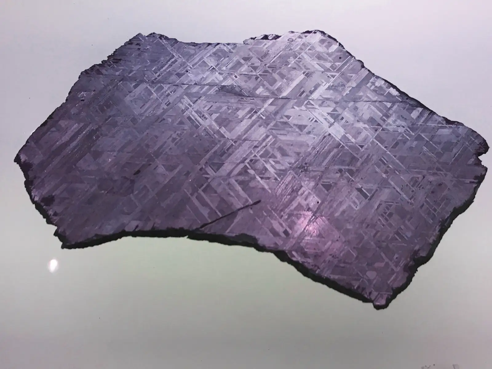 widmanstätten patterns on iron meteorite