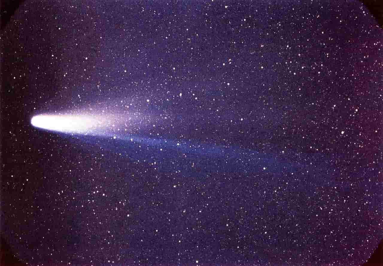 halleys comet by nasa