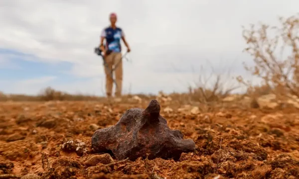 finding meteorites with metal detectors